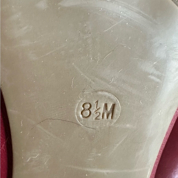 Marc Fisher Oralin heeled Loafer. Burgundy size 8.5. - Picture 8 of 8